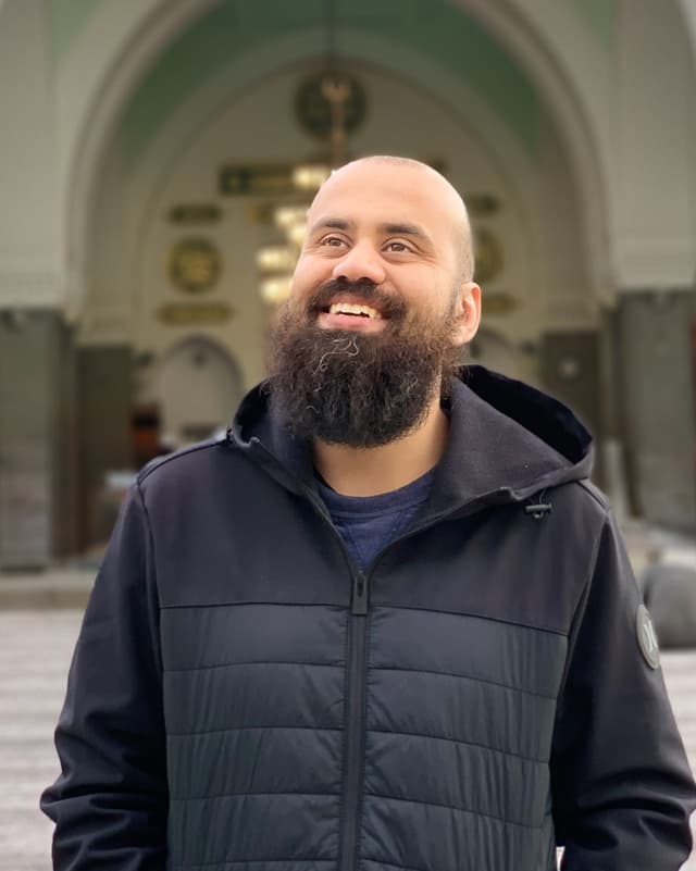 Ahsan Hassan - Technology Educator